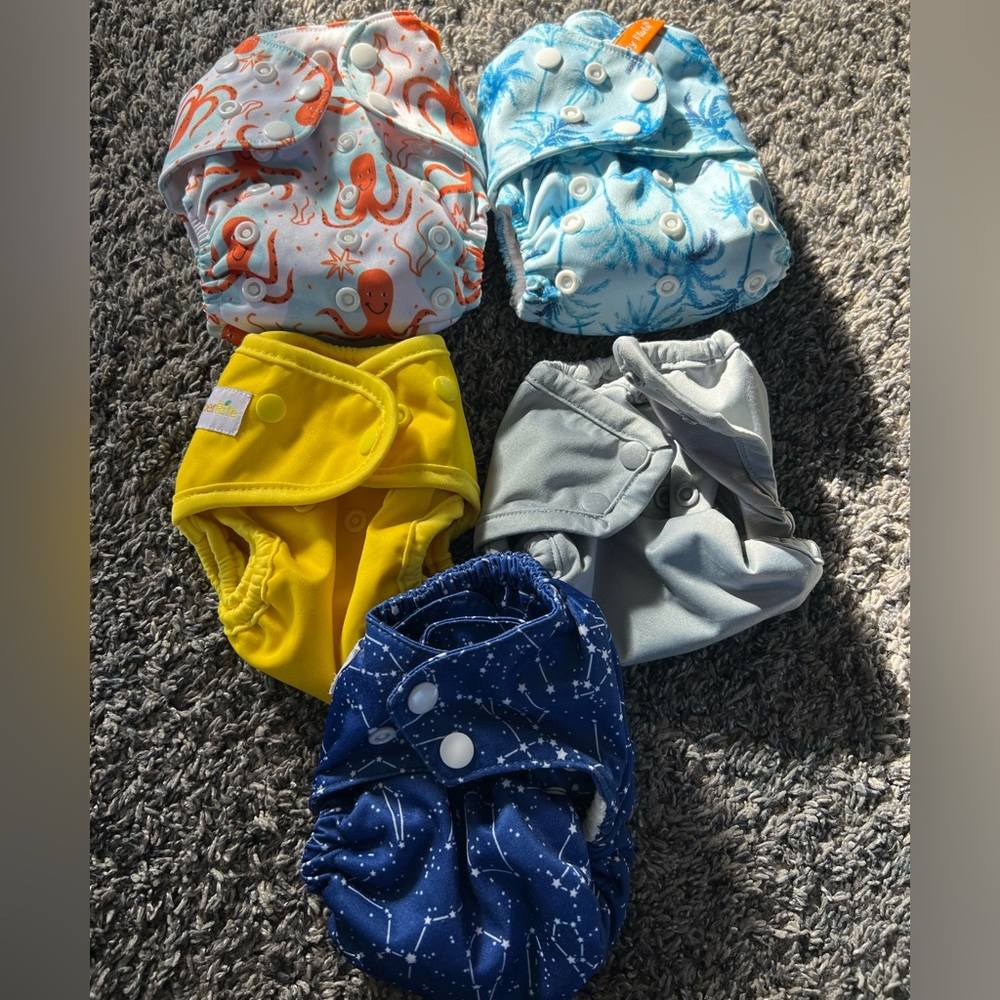 Newborn cloth diapers
